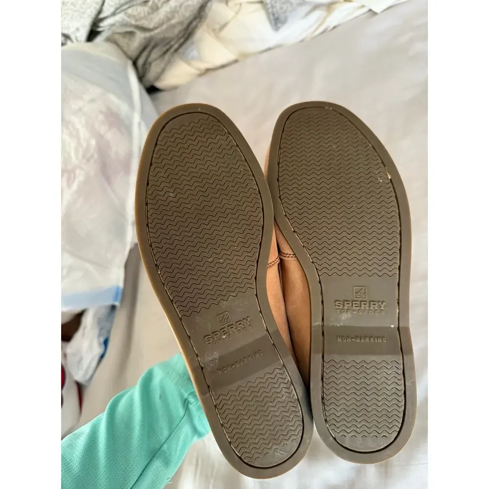 Sperry tan loafer shoes size 4.5